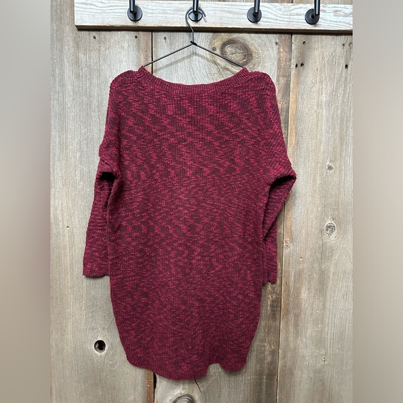 Express Tunic Sweater in Wine Burgundy Size Mediumum - Picture 8 of 14